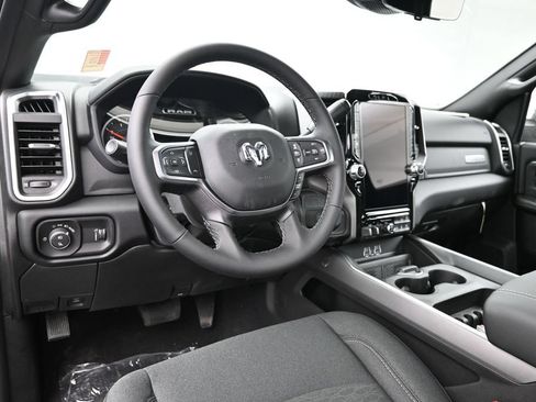 New 2026 RAM 2500 Big Horn AWD/4WD image 6
