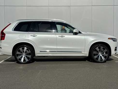 Used 2025 Volvo XC90 T8 Plus AWD/4WD image 6