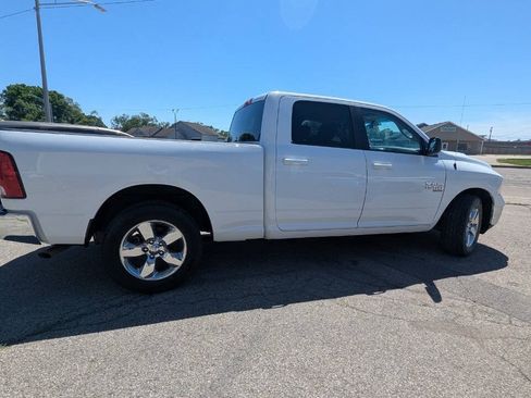 Used 2021 RAM 1500 Classic SLT RWD image 8