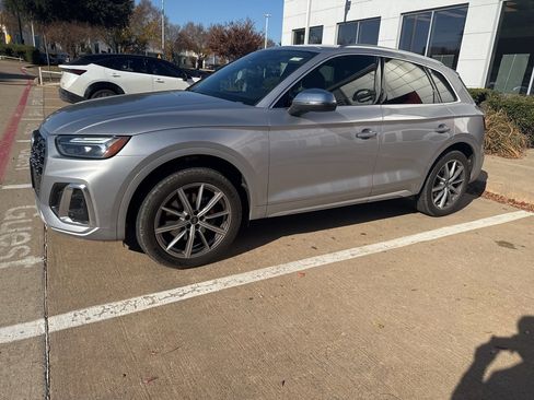 Used 2022 Audi SQ5 Premium image 2