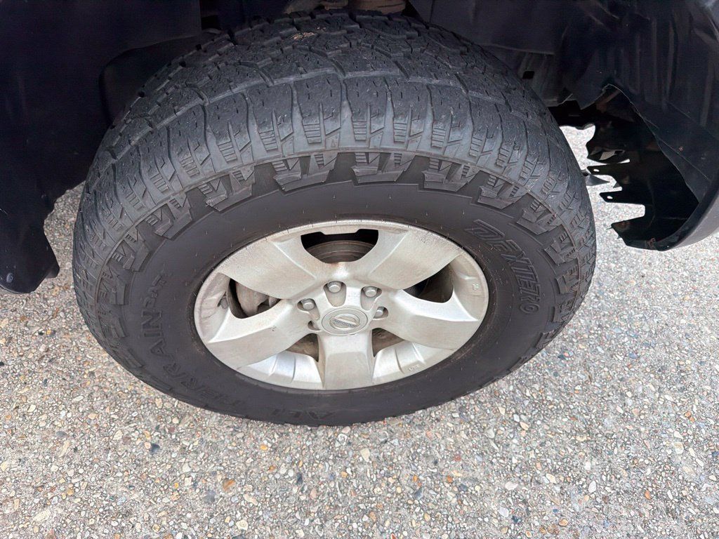 Used 2013 Nissan Frontier SV RWD image 17