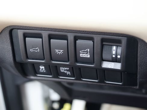 Used 2020 Subaru Ascent Touring w/ Popular Package #2A AWD/4WD image 15