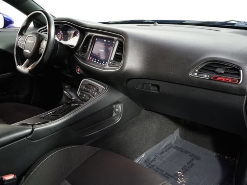 Used 2020 Dodge Challenger SRT Hellcat RWD image 17