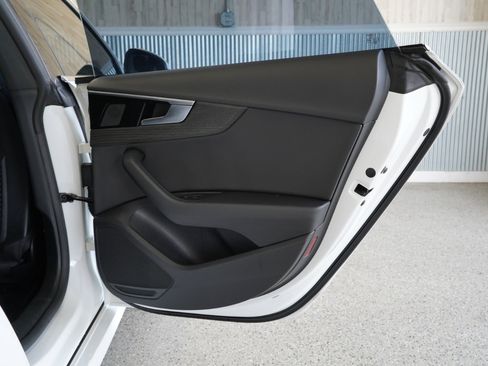 Used 2021 Audi A5 2.0T Premium image 38