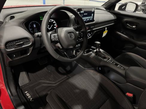 New 2026 Honda HR-V Sport image 9
