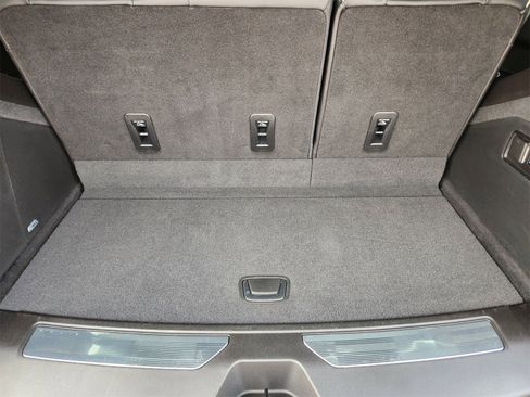 Used 2021 Cadillac Escalade Sport w/ Driver Assist Tech Package image 44