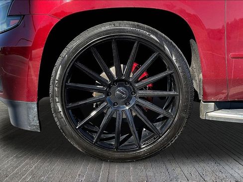 Used 2018 Chevrolet Tahoe Premier AWD/4WD image 33