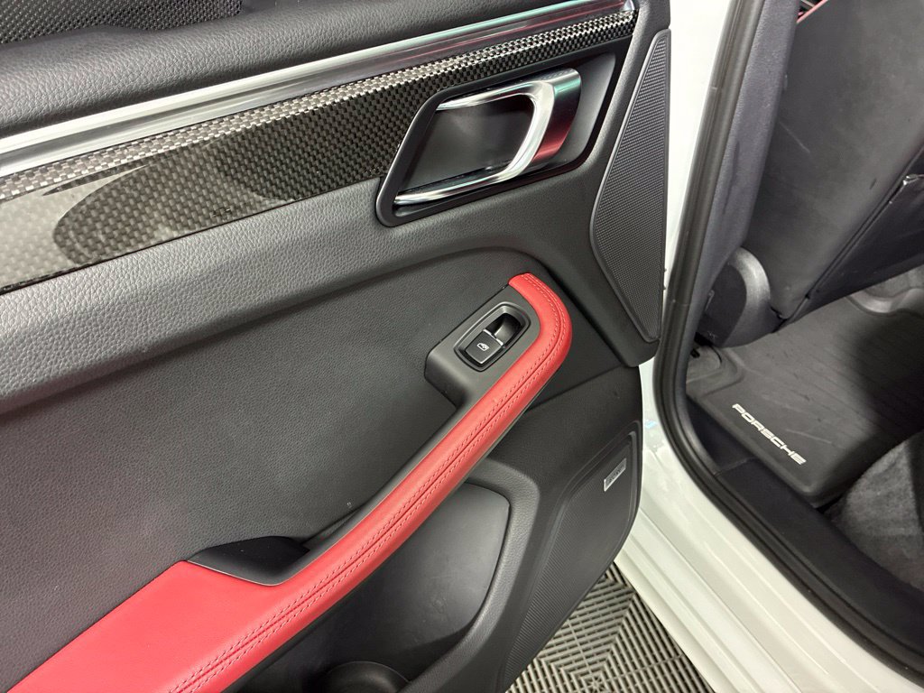 Used 2023 Porsche Macan GTS AWD/4WD image 30
