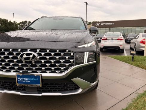 Used 2023 Hyundai Santa Fe Limited AWD/4WD image 13