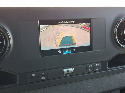 Used 2024 Mercedes-Benz Sprinter 3500 image 17