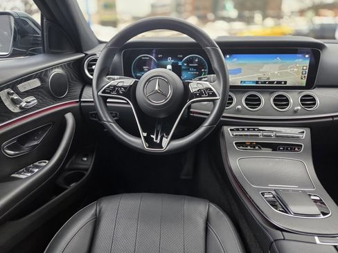 Used 2022 Mercedes-Benz E 350 4MATIC Sedan image 22