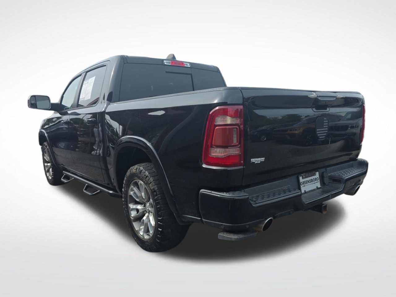 Used 2019 RAM 1500 Laramie AWD/4WD image 5