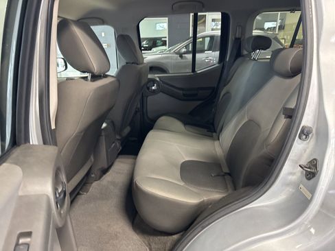 Used 2011 Nissan Xterra S image 6