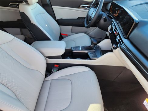 New 2026 Kia Sportage EX w/ EX Panorama Roof Package image 14