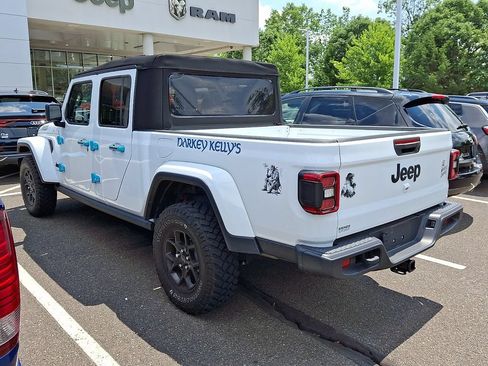 Used 2024 Jeep Gladiator Sport AWD/4WD image 7