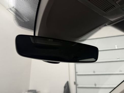 Used 2024 Volkswagen Tiguan Wolfsburg Edition image 21