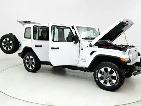 Used 2021 Jeep Wrangler Unlimited Sahara image 12