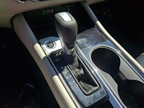Certified 2023 Nissan Altima 2.5 SV FWD image 16