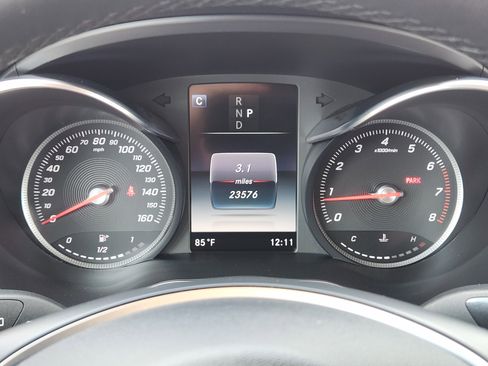 Used 2018 Mercedes-Benz GLC 300 4MATIC image 17