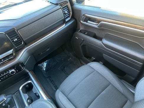 Used 2022 GMC Sierra 1500 Elevation w/ Preferred Package image 20