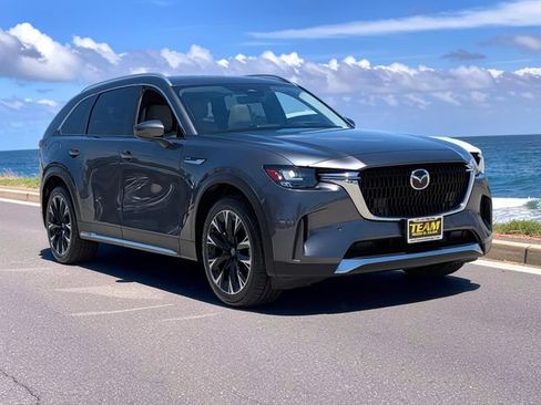 Certified 2024 MAZDA CX-90 Plug-In Hybrid w/ Premium Pkg AWD/4WD image 11
