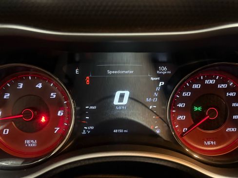 Used 2019 Dodge Charger SRT Hellcat w/ Navigation & Travel Group image 19