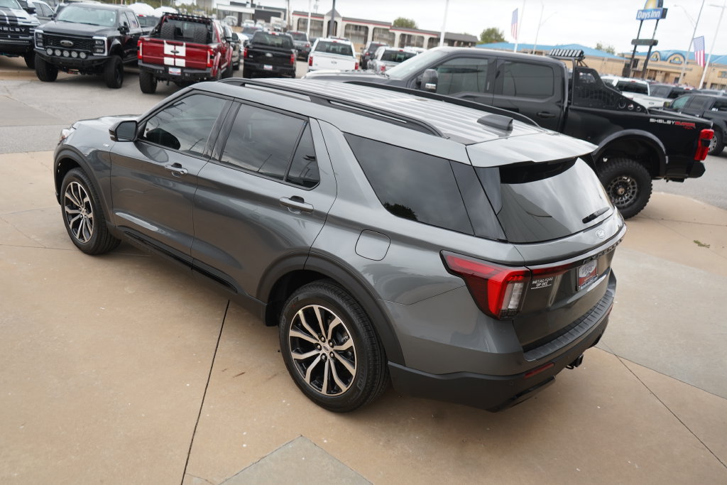 New 2027 Ford Explorer ST-Line AWD/4WD image 13