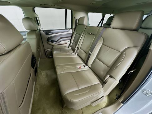 Used 2018 Chevrolet Suburban LT AWD/4WD image 29