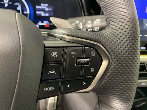 Used 2026 Lexus TX 500h AWD w/ Technology Package image 24