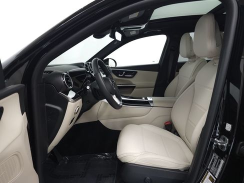 Certified 2026 Mercedes-Benz GLC 300 4MATIC image 7