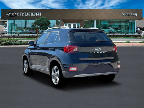 New 2026 Hyundai Venue SEL image 5