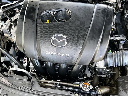 Used 2021 MAZDA MAZDA3 s FWD image 33