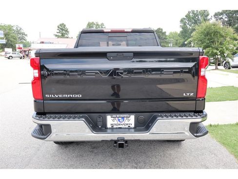 Used 2019 Chevrolet Silverado 1500 LTZ w/ LTZ Plus Package AWD/4WD image 4