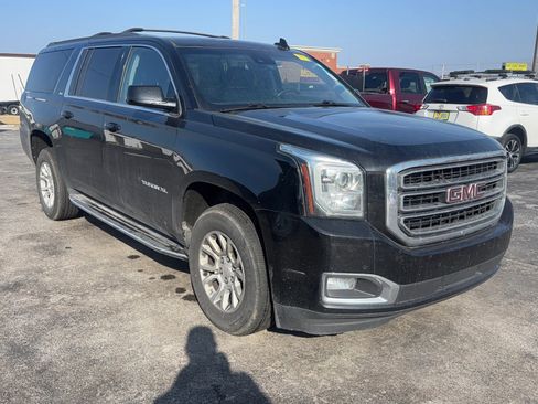 Used 2019 GMC Yukon XL SLT image 1