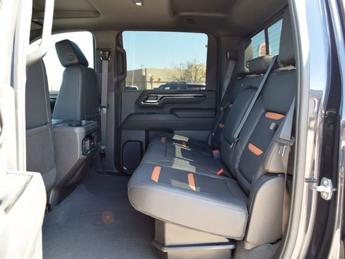 Used 2024 GMC Sierra 2500 AT4 w/ AT4 Premium Plus Package image 20