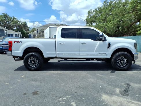 Used 2018 Ford F350 Lariat w/ Lariat Ultimate Package AWD/4WD image 8