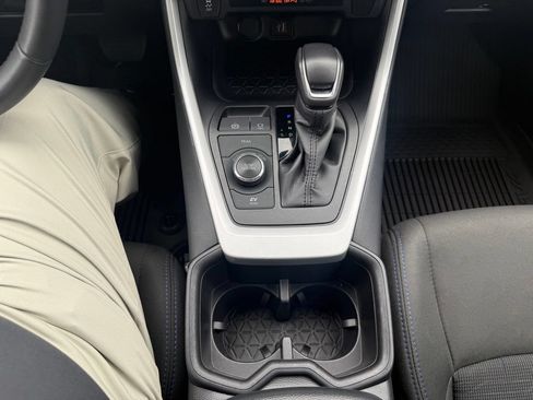 Certified 2025 Toyota RAV4 SE AWD/4WD image 22