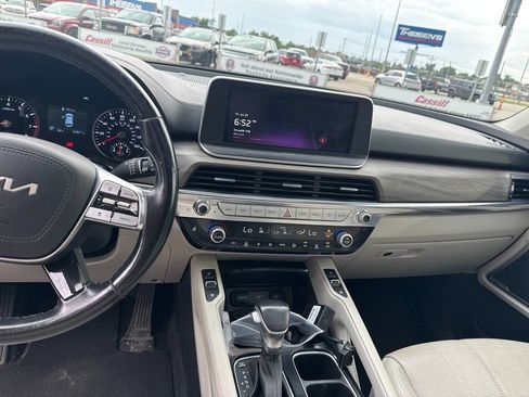 Used 2022 Kia Telluride EX w/ EX Premium Package AWD/4WD image 2