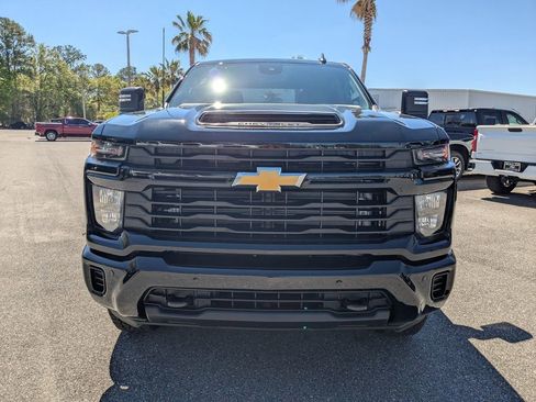 New 2026 Chevrolet Silverado 2500 Custom w/ Custom Value Package AWD/4WD image 9