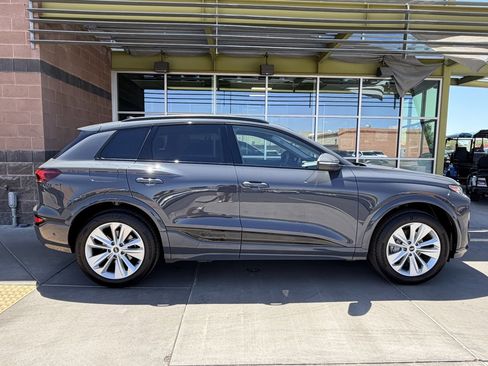 Used 2025 Audi Q6 e-tron Premium Plus w/ Premium Plus RWD image 9