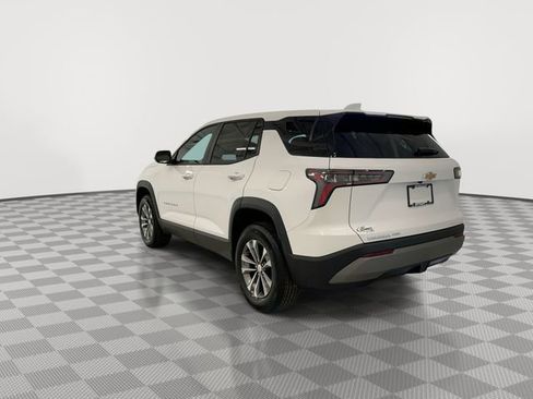 New 2026 Chevrolet Equinox LT w/ Convenience Package II AWD/4WD image 10