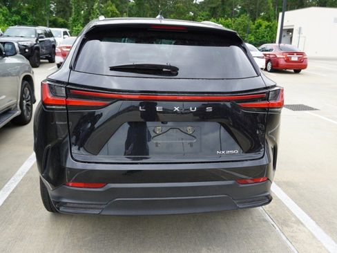 Used 2024 Lexus NX 250 FWD w/ Towing Package (2000 Lbs) image 5