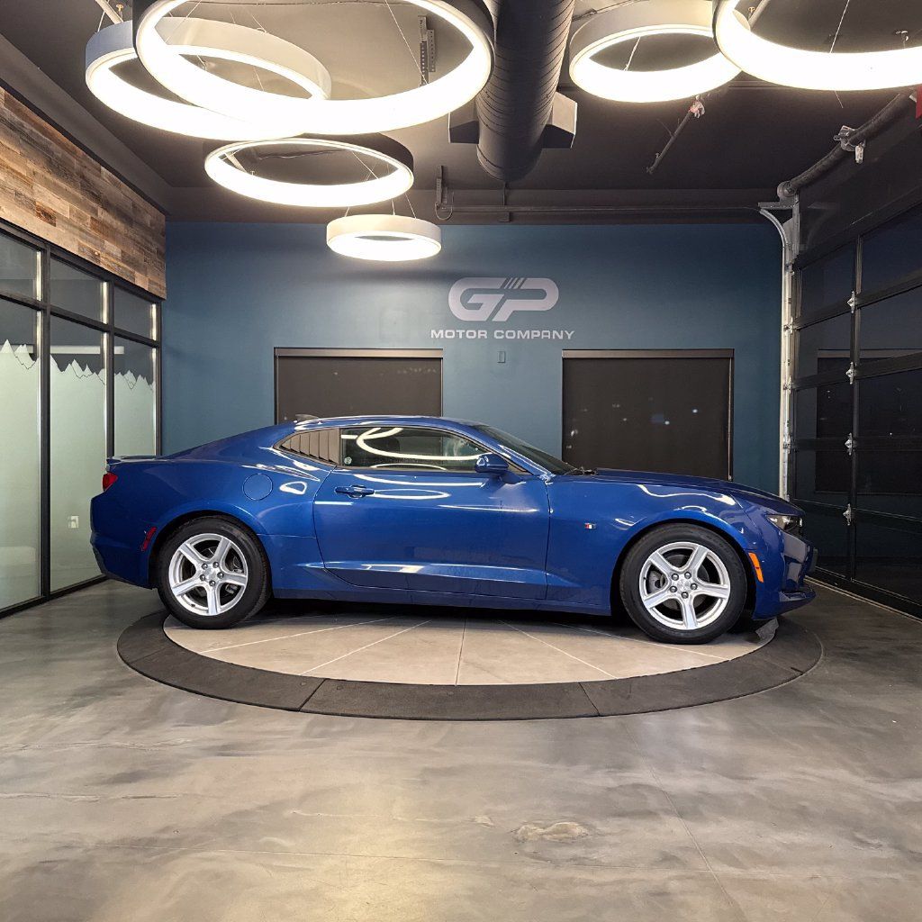 Used 2023 Chevrolet Camaro LT RWD image 2