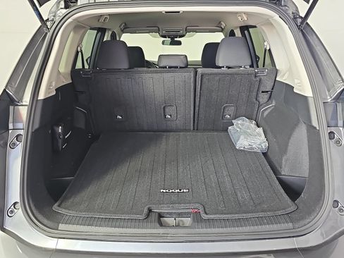 Certified 2024 Nissan Rogue S FWD image 12