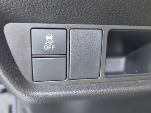 Used 2024 Honda HR-V LX image 31