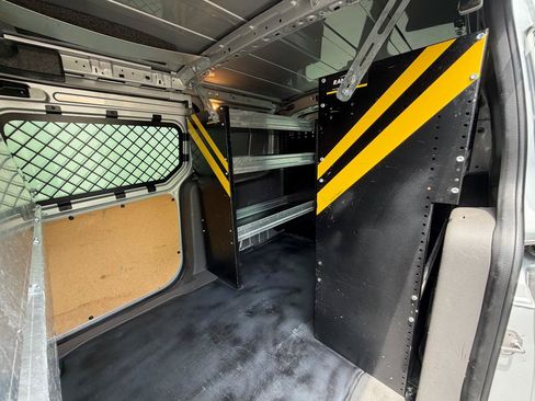Used 2022 Ford Transit Connect XL FWD image 15