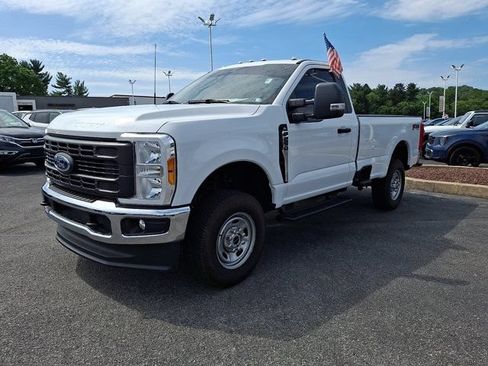 Used 2023 Ford F250 XL w/ FX4 Off-Road Package AWD/4WD image 3