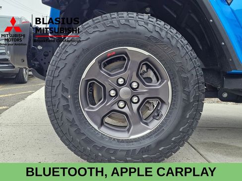 Used 2022 Jeep Gladiator Rubicon w/ LED Lighting Group image 8