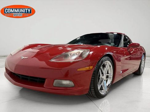 Used 2005 Chevrolet Corvette Coupe w/ Preferred Equipment Group RWD image 18