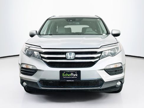 Used 2016 Honda Pilot Elite image 2